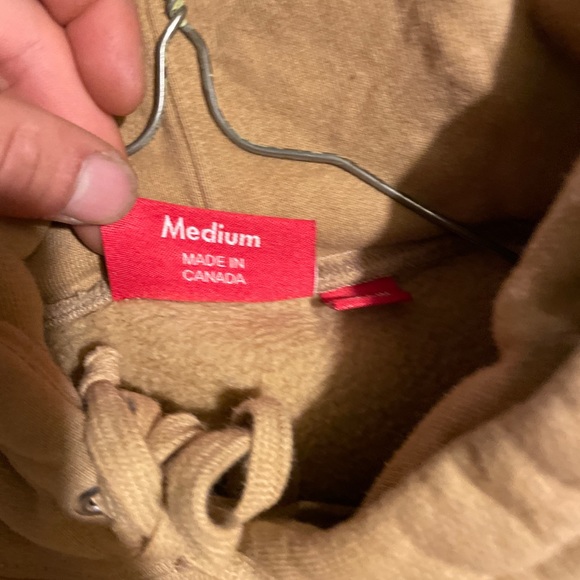 Supreme hoodie 9.5/10 - Picture 5 of 6